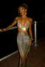 Reese | Elegante abito lungo con spacco e cut-out in vita
