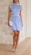Chloe | Vestido Mini con Cuello Alto