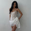 Alyssa | Vestido ajustado sin tirantes con encaje y costuras